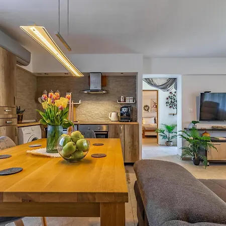 Holiday home 1 Bedroom Amazing In Skatari Pula