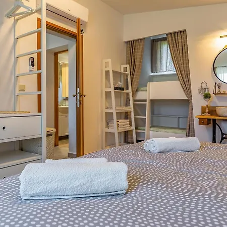 1 Bedroom Amazing In Skatari * Pula