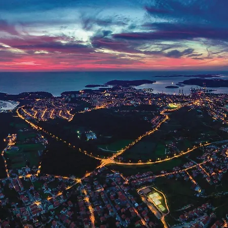 1 Bedroom Amazing In Skatari * Pula